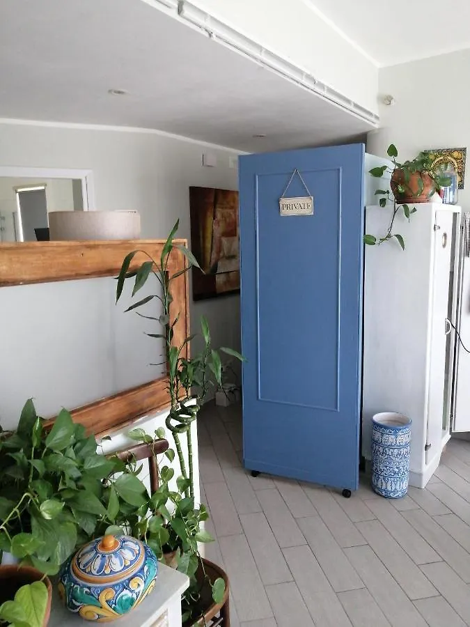 Bed & Breakfast DOMUS CORALLA BnB Racconti Di Viaggio Aeroporto di Catania Fontana Rossa