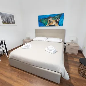 Bed and breakfast I Miti Dell Etna Centro Vicino Il Duomo, Catania